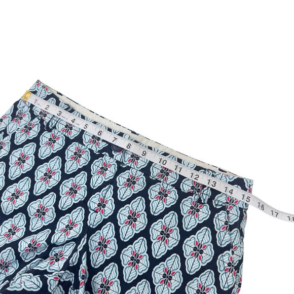 Crown & Ivy Womens Size 4P Floral Patterned Chino Shorts Cotton Blend - Picture 4 of 11